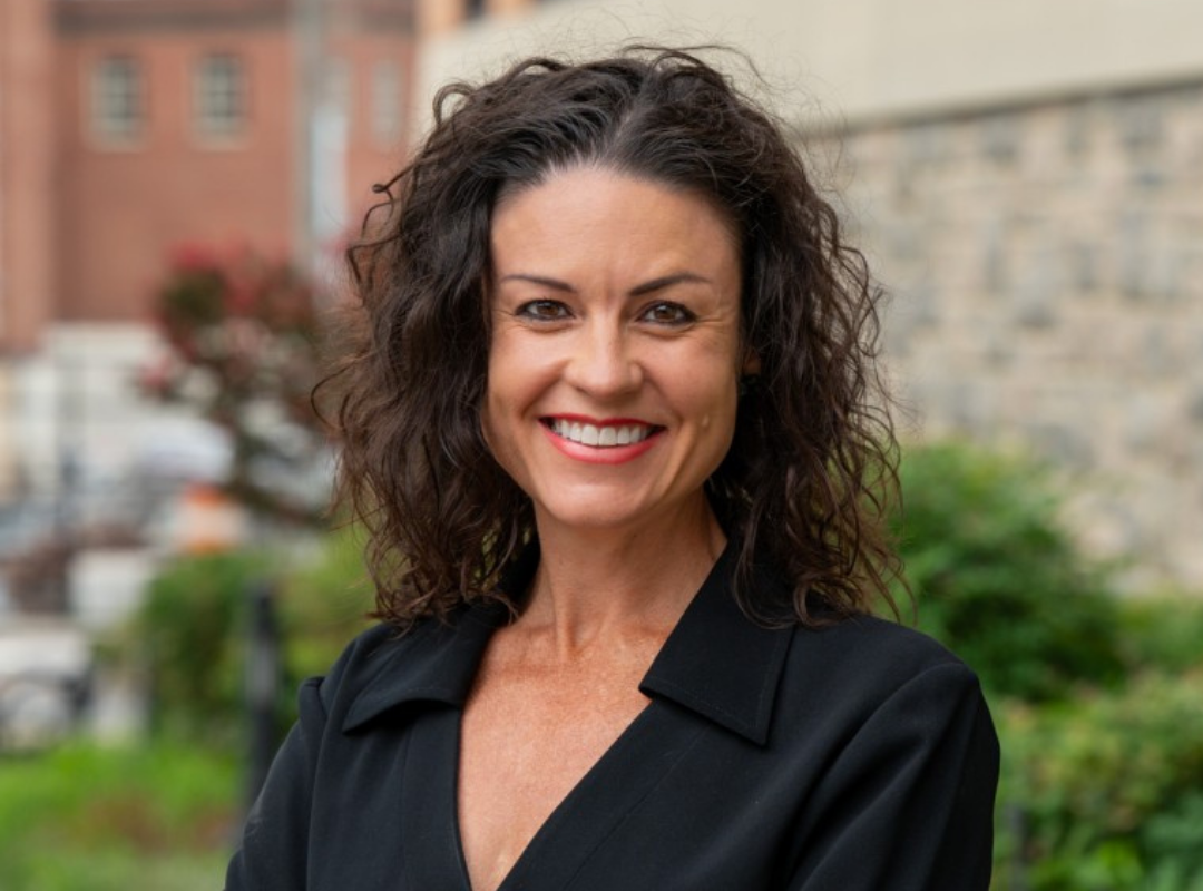 Jennifer Riley Headshot